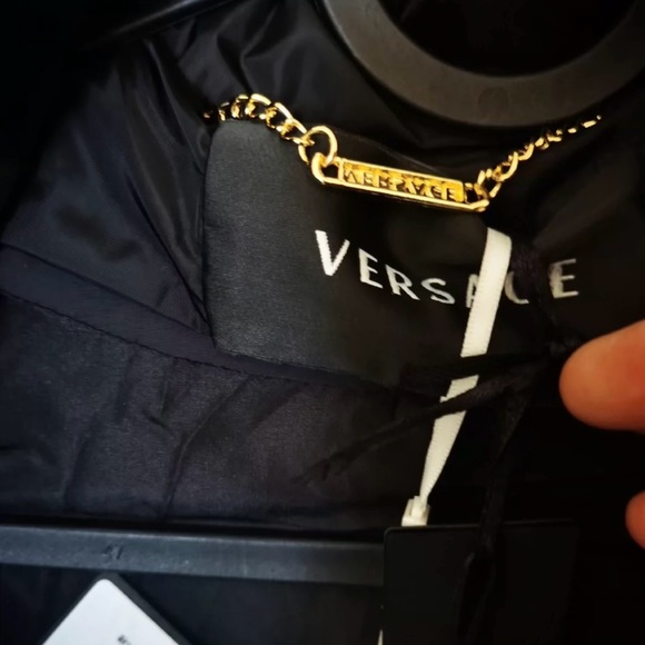 Versace down jacket S - Picture 4 of 6